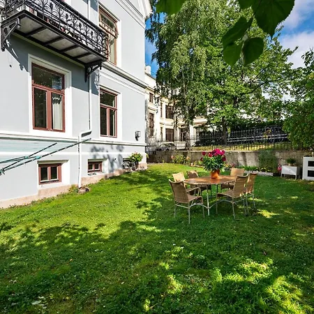 Frogner Budget